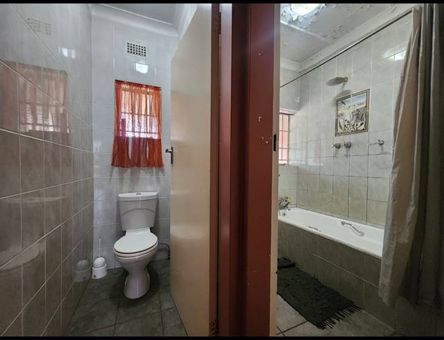 3 BEDROOM HOUSE FOR SALE IN THREE RIVERS